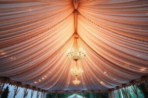 Plafon Tenda Dekorasi: Sentuhan Elegan untuk Acara Anda